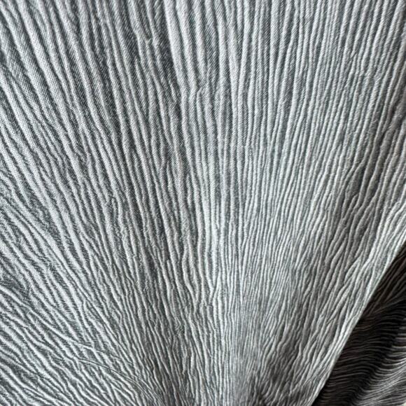 Soft Surroundings Gray Viscose Cowl Neck Gauze Fabric Lightweight Tunic Size M - Picture 3 of 6